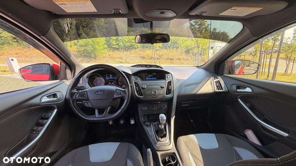 Ford Focus ST - 6