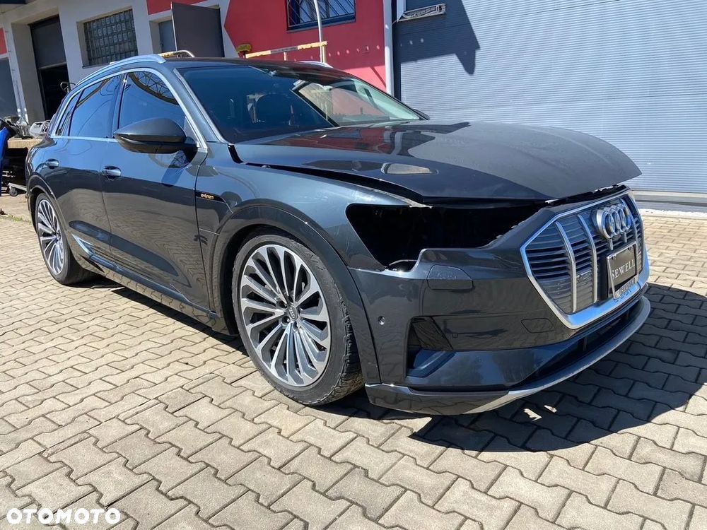 Audi e-tron 55 Quattro - 16