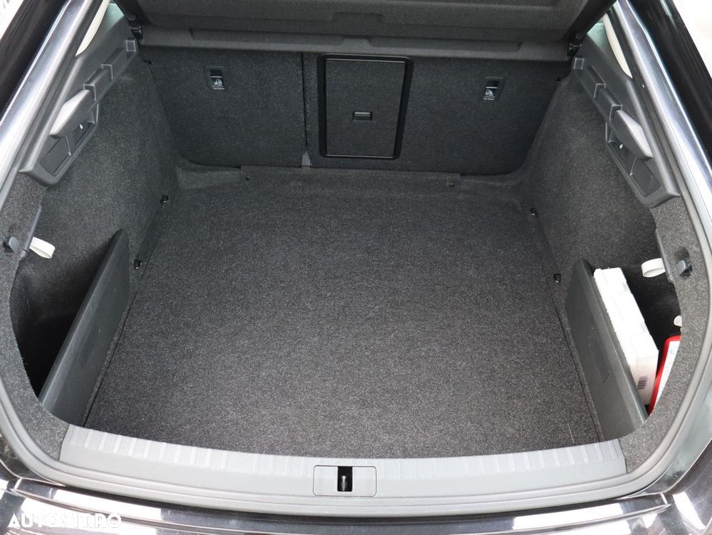 Skoda Octavia 2.0 TDI DSG Style - 28