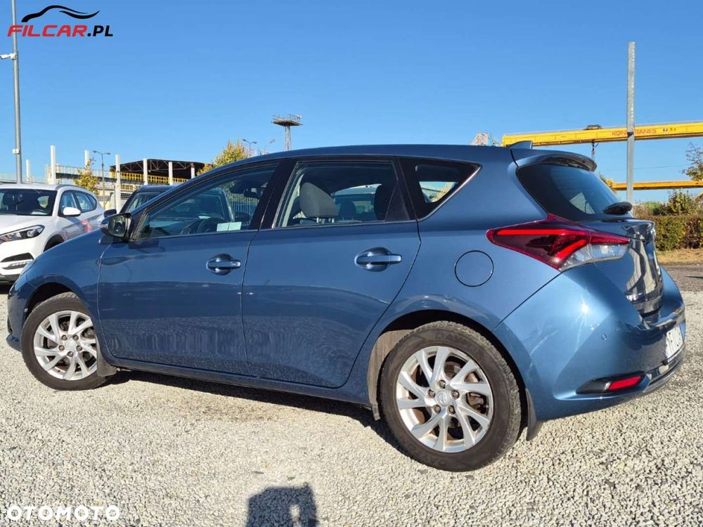 Toyota Auris - 34