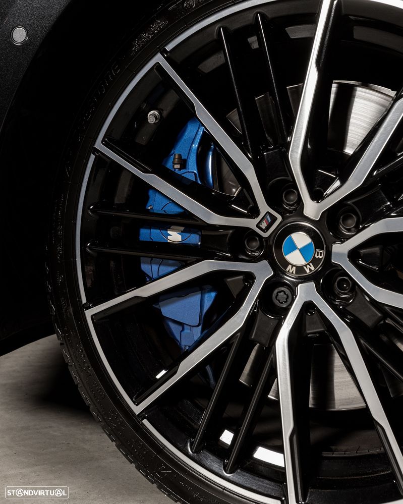 BMW M135i xDrive - 12