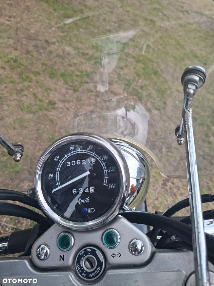 Suzuki Marauder - 2