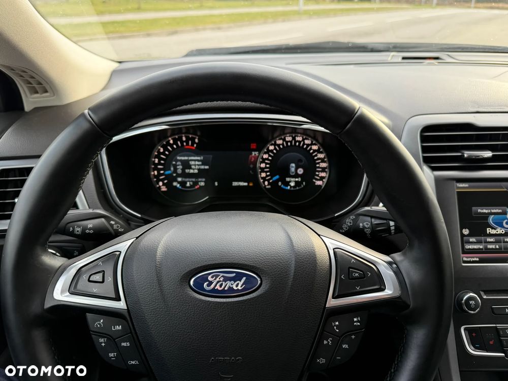 Ford Mondeo 2.0 TDCi Titanium - 38