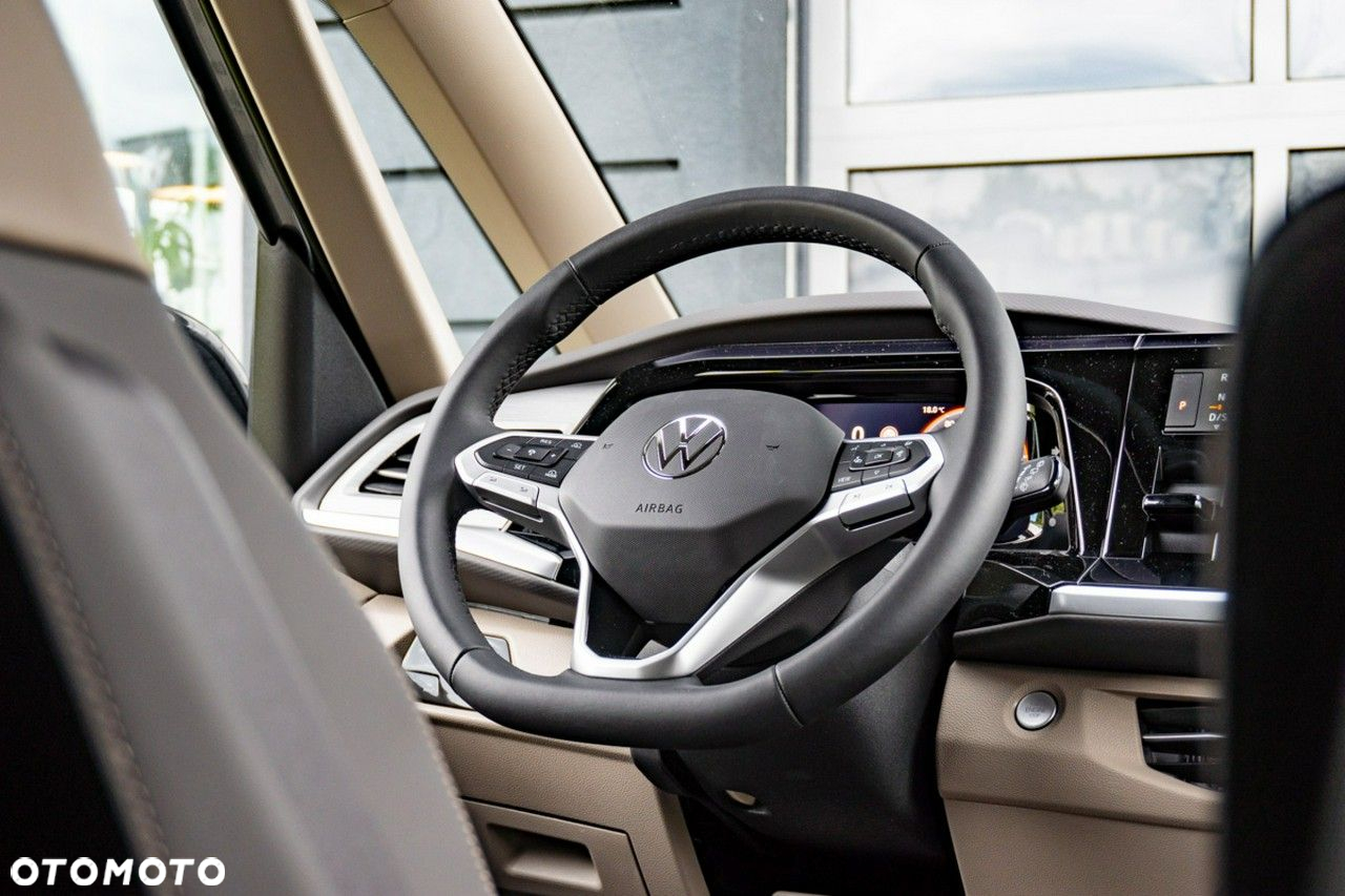 Volkswagen Multivan - 19