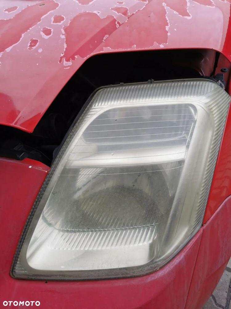 Lampa lampy tył prawa lewa Citroen C2