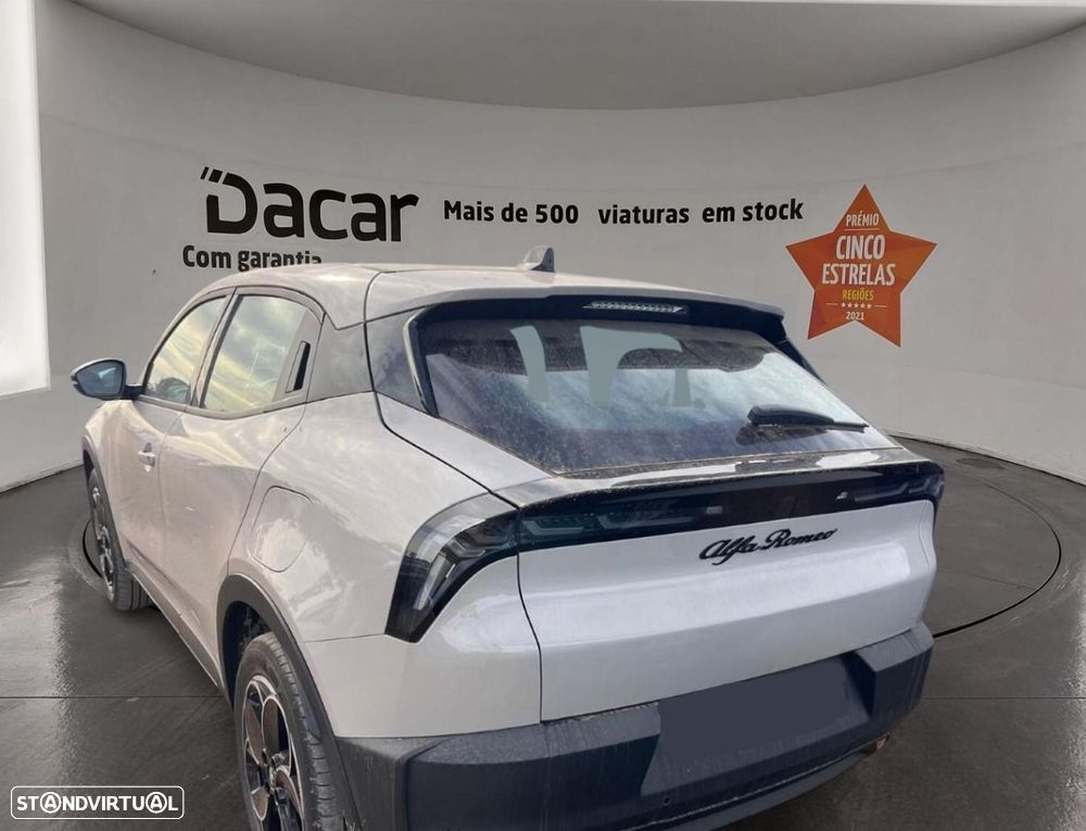 Alfa Romeo Junior Elletrica 50 kWh - 3