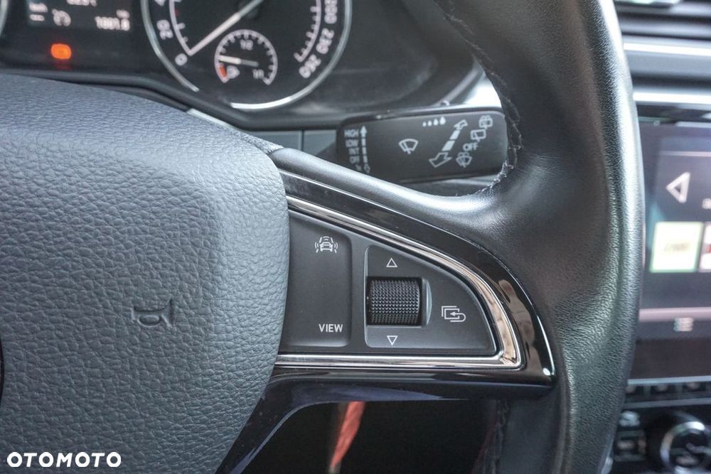 Skoda Superb 2.0 TDI Ambition - 26