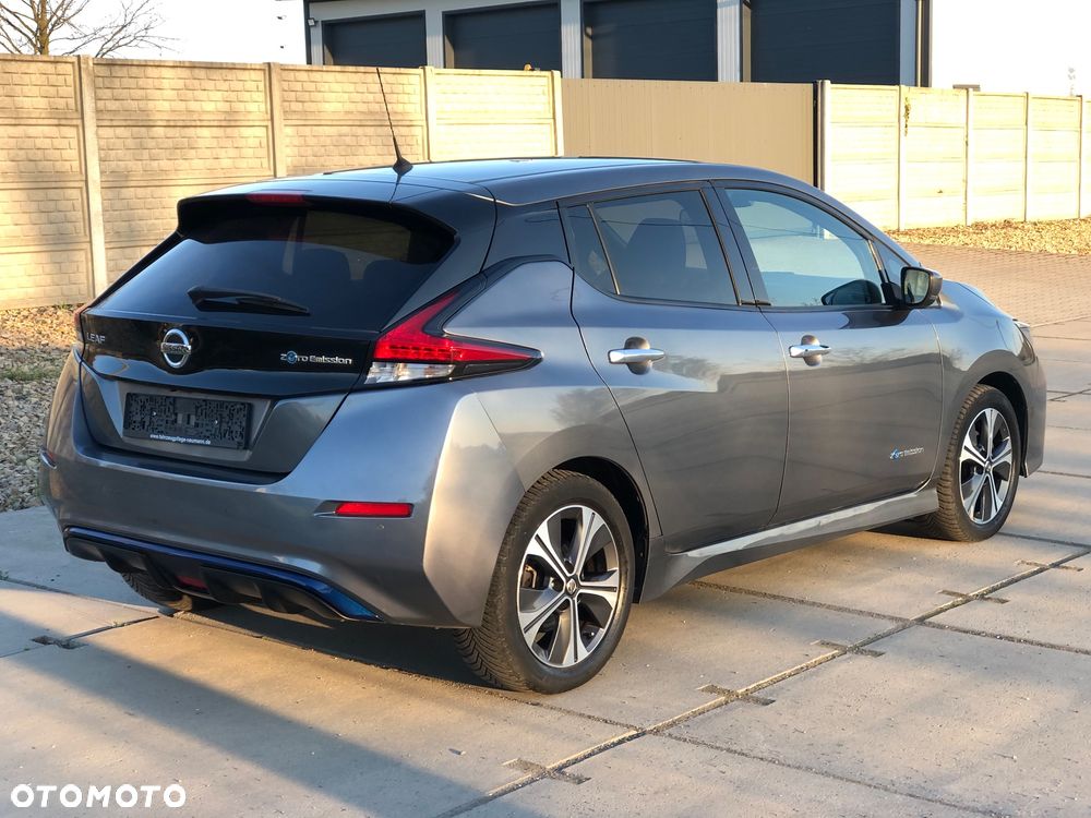 Nissan Leaf 40 kWh Tekna - 7