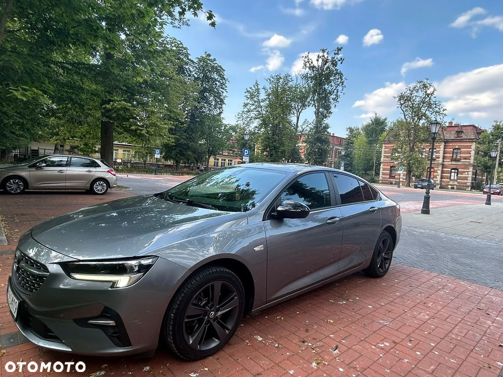 Opel Insignia - 10