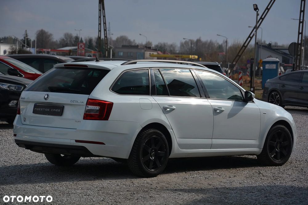 Skoda Octavia 2.0 TDI 4x4 DSG Ambition - 3
