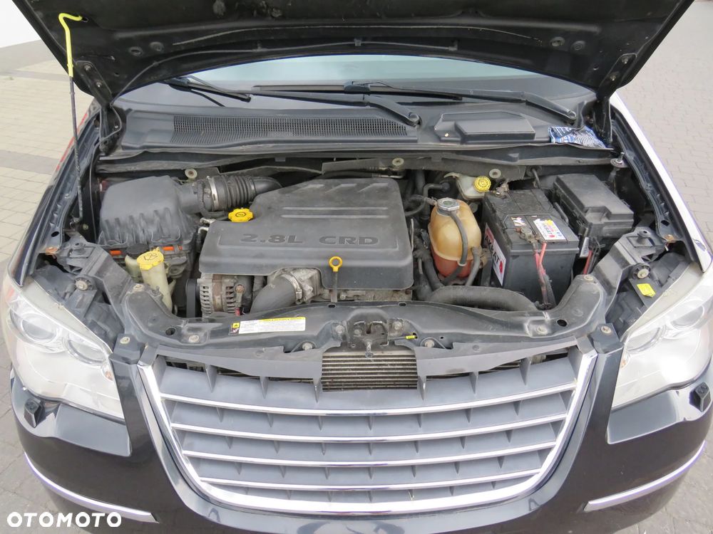 Chrysler Grand Voyager 2.8 CRD Limited - 38
