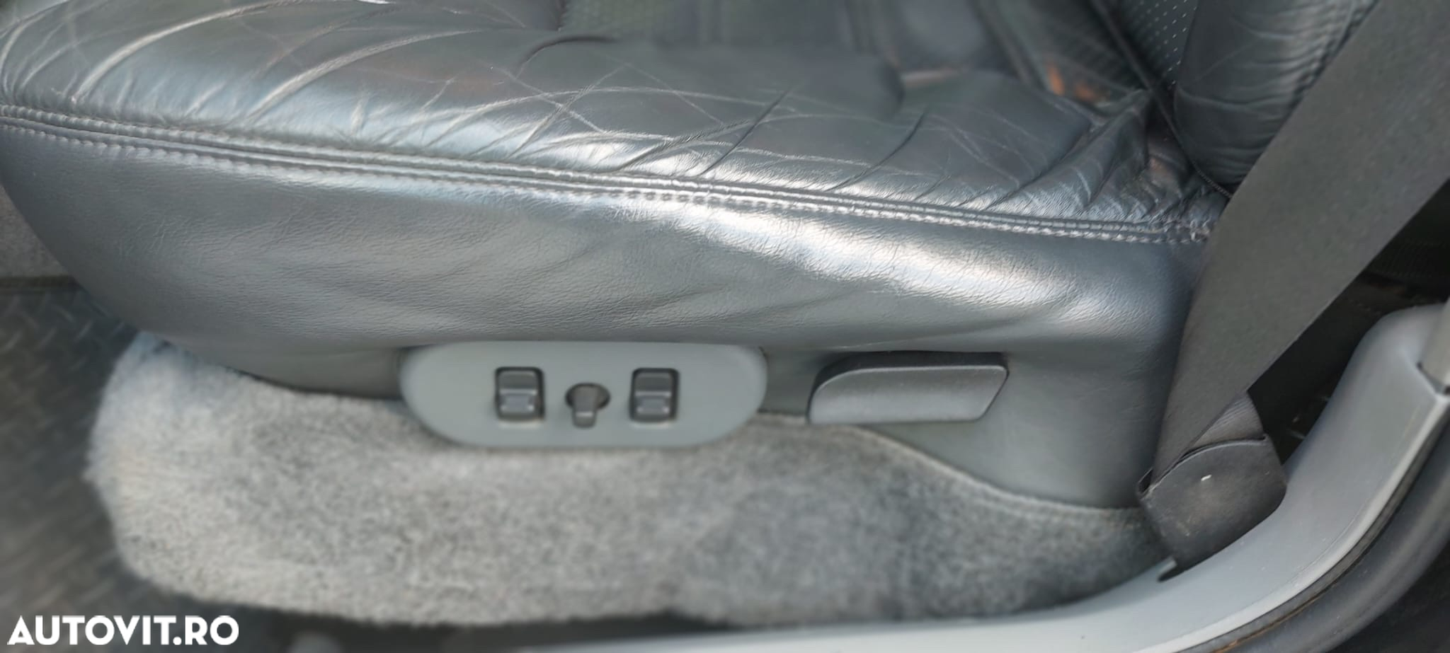 Jeep Cherokee - 14