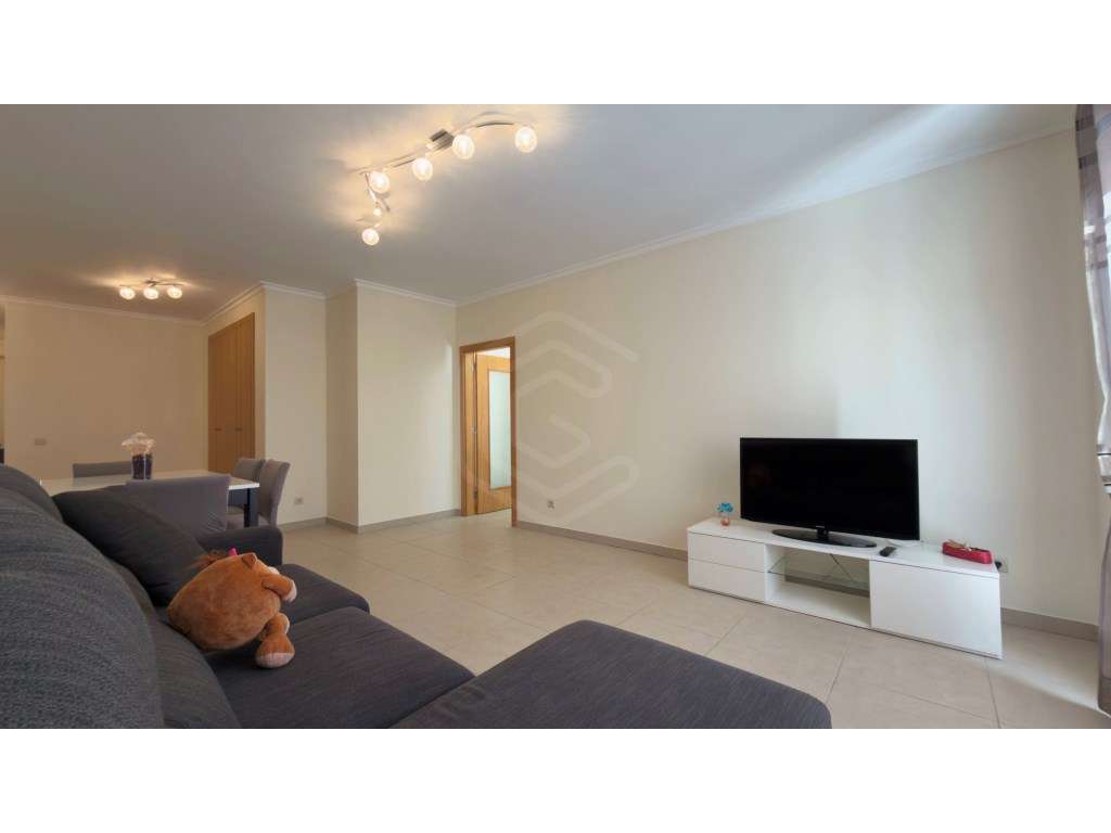 Apartamento T2 com duas varandas de áreas generosas em Quarteira, A... - Grande imagem: 5/33