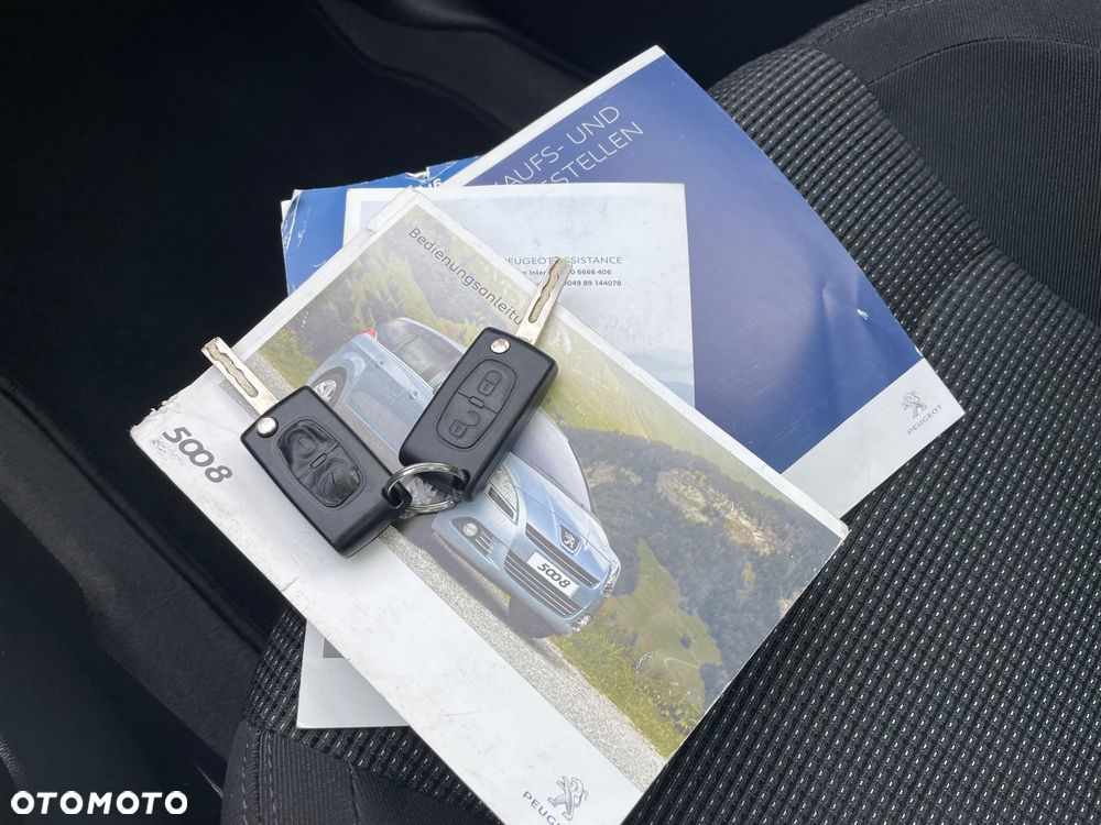 Peugeot 5008 HDI FAP 150 Family - 34