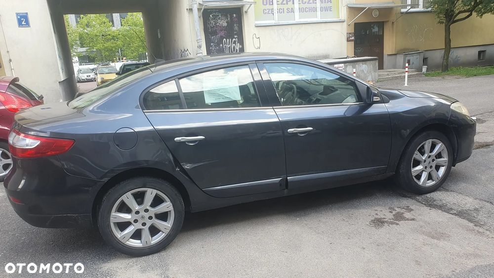 Renault Fluence 1.6 16V Privilege - 11