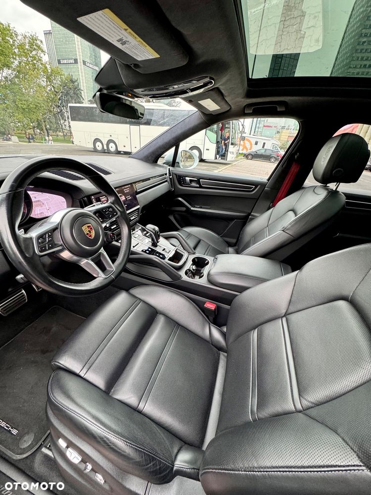 Porsche Cayenne GTS - 16