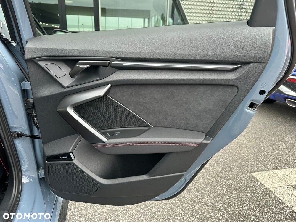 Audi RS3 Limousine - 20