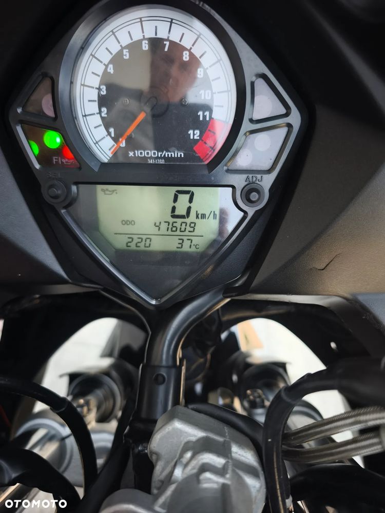 Suzuki SV - 14