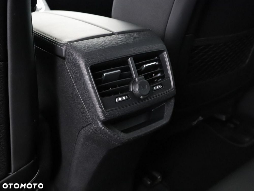 Peugeot 3008 1.6 BlueHDi Allure S&S - 41