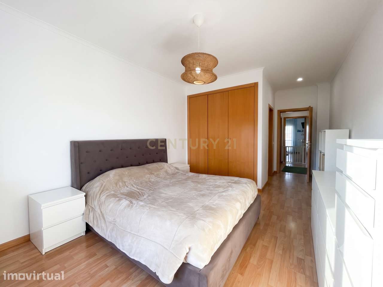 Apartamento T3 na Urbanização Quinta São Luiz | Garagem | Vistas desaf - Grande imagem: 4/9