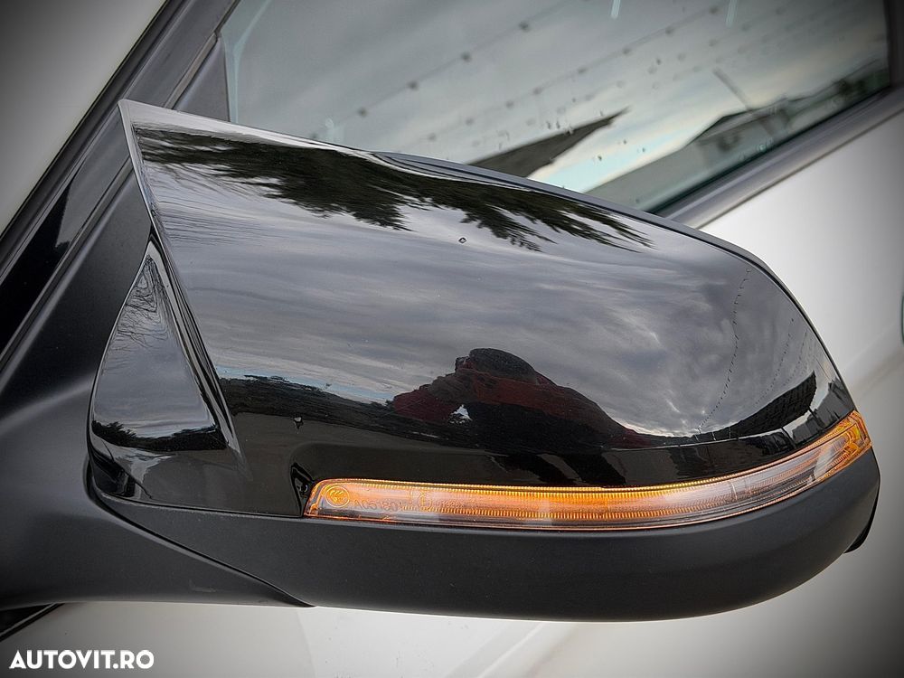 BMW Seria 5 520d Aut. - 14