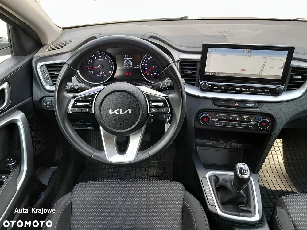 Kia Ceed 1.5 T-GDI M - 11
