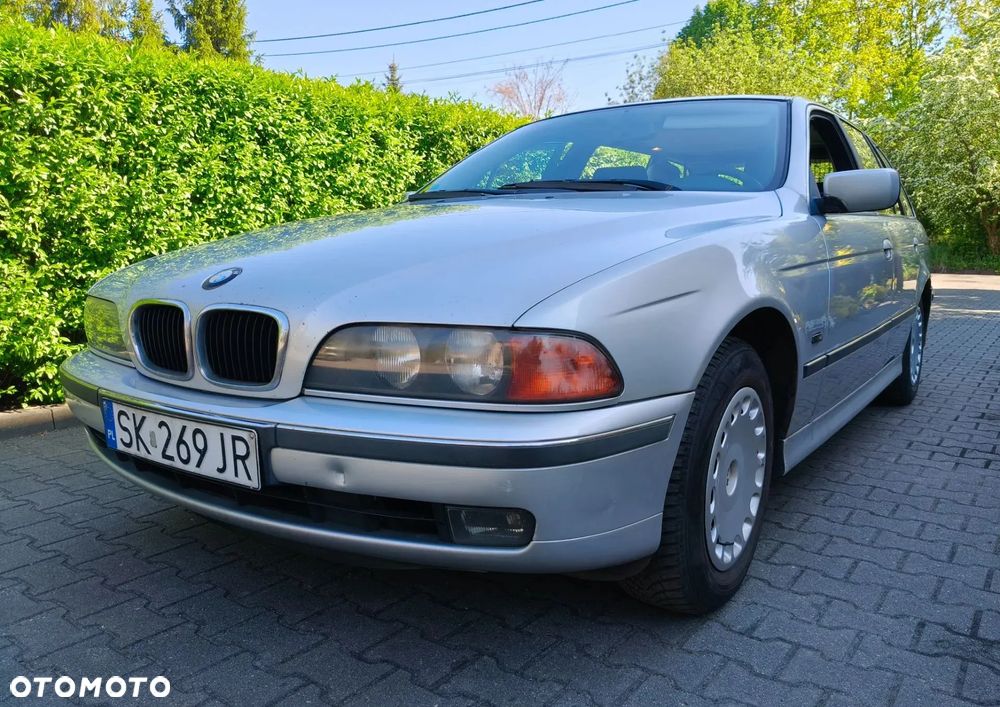 BMW Seria 5 520i - 1