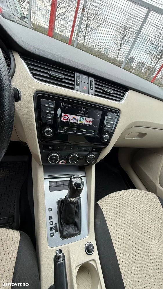 Skoda Octavia 2.0 TDI DSG Tour - 5