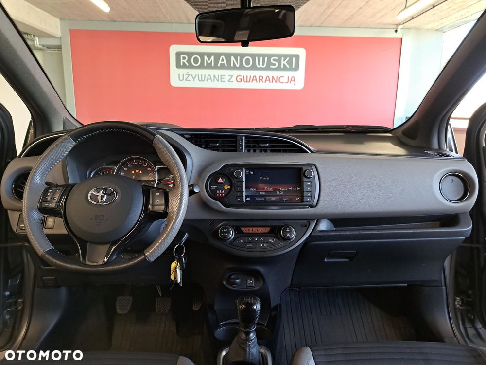 Toyota Yaris 1.33 Selection Platinum - 19