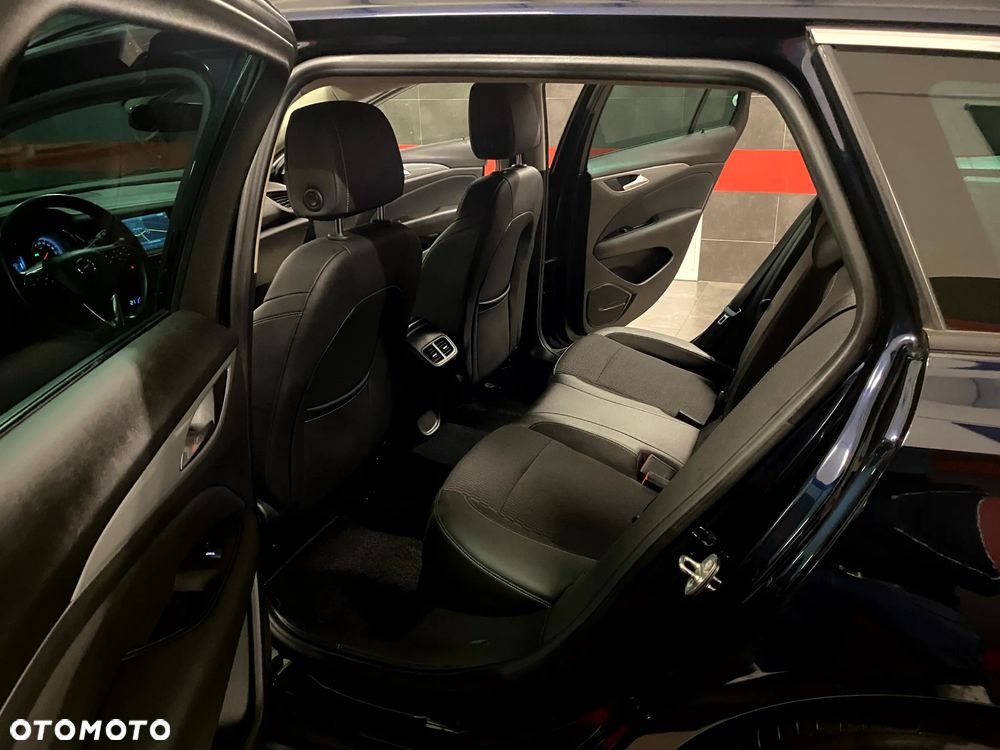 Opel Insignia 1.5 T Elite S&S - 24