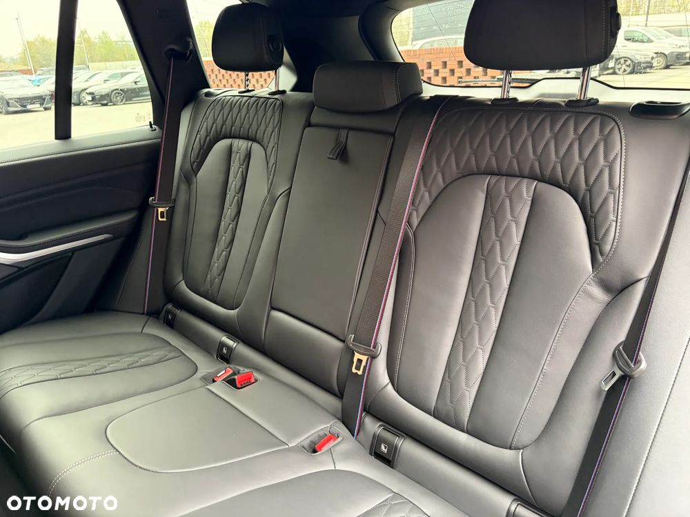 BMW X5 xDrive30d mHEV M Sport sport - 28