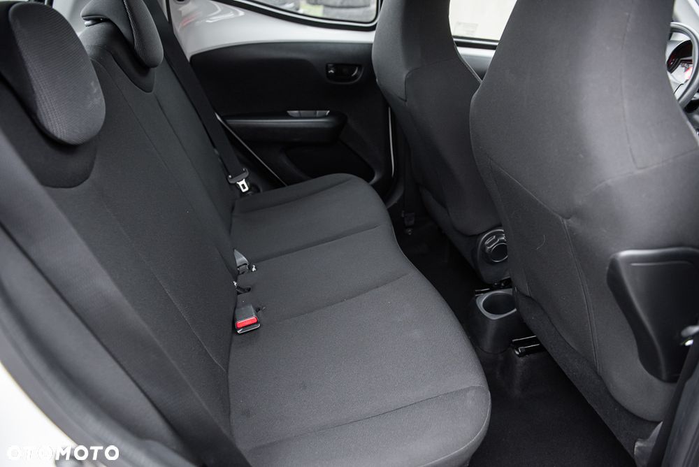 Toyota Aygo x-play Eco - 21