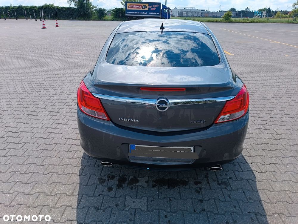 Opel Insignia 2.0 Turbo Cosmo - 3