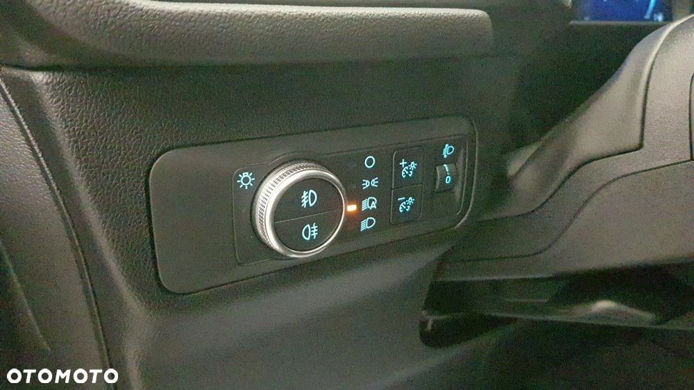 Ford Kuga - 25