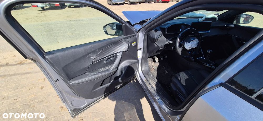 Peugeot 2008 1.2 PureTech GT Line S&S - 25