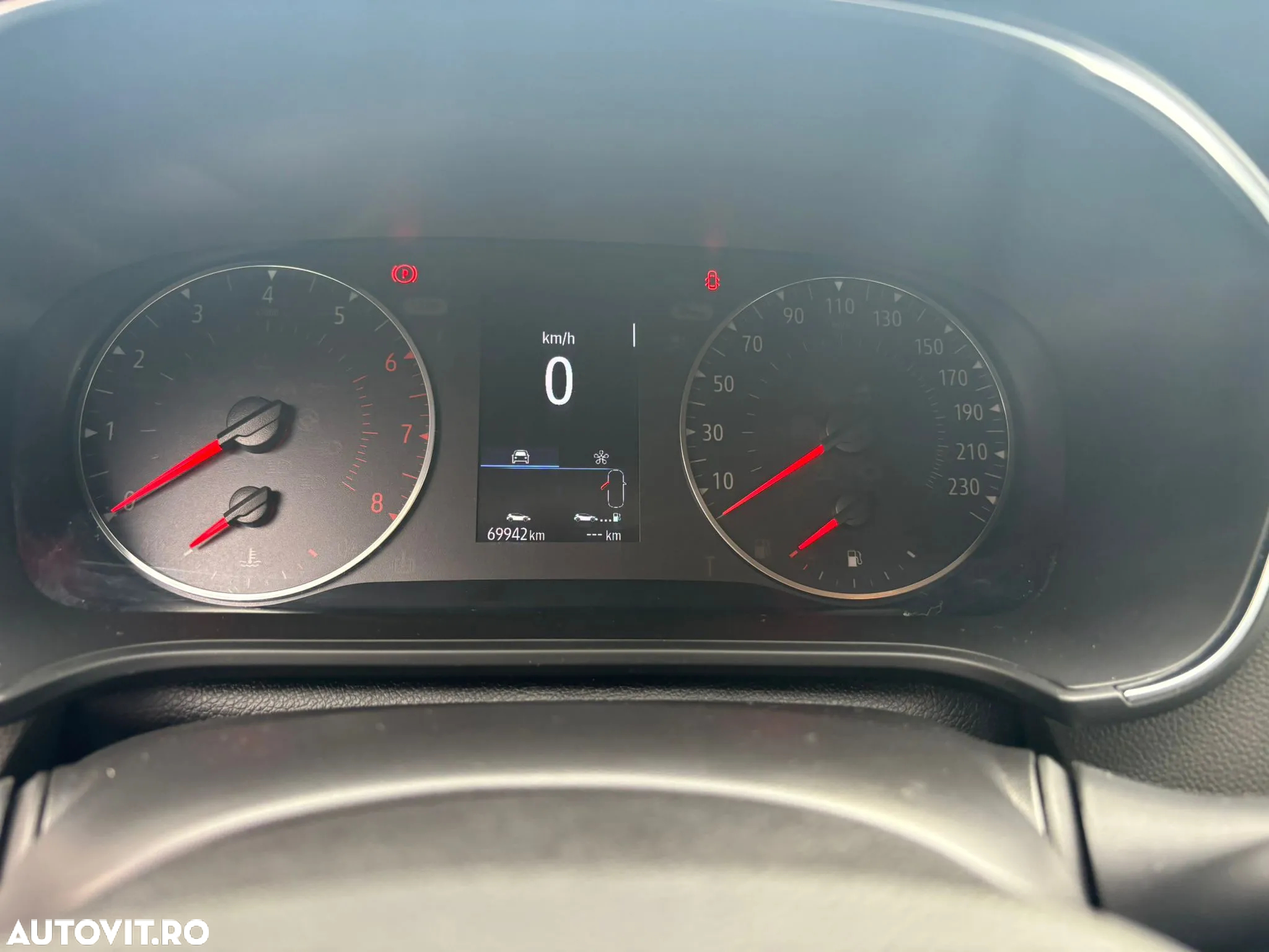 Renault Megane TCE 114 GPF Life - 9