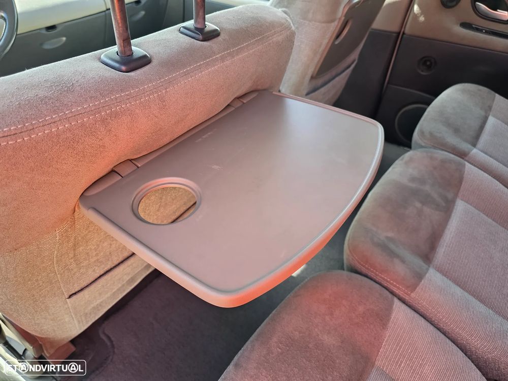 Renault Espace 2.2 dCi Dynamique 5L - 24