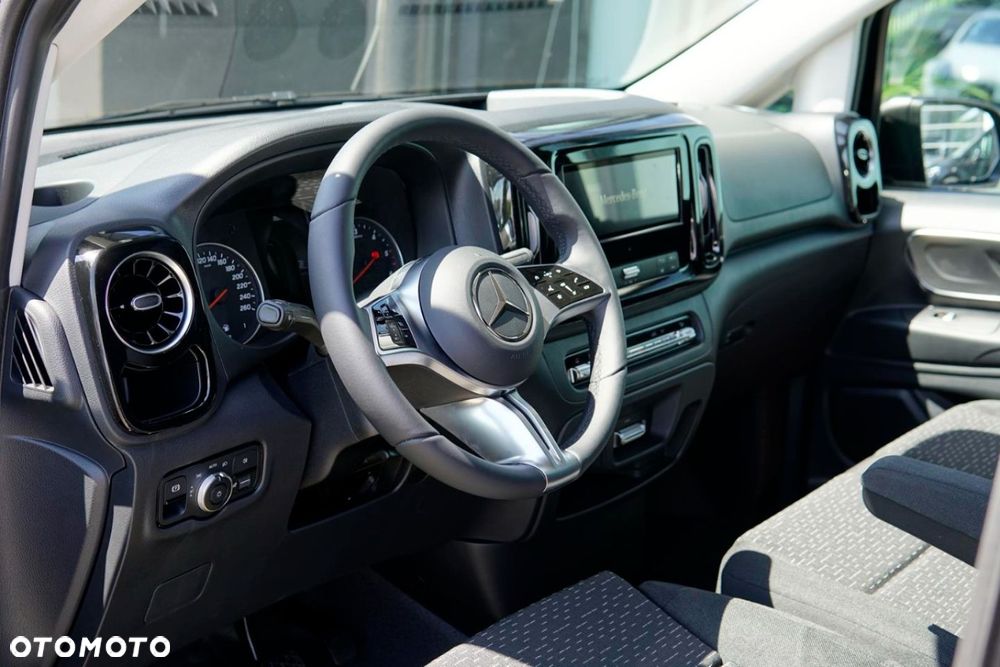 Mercedes-Benz VITO - 11