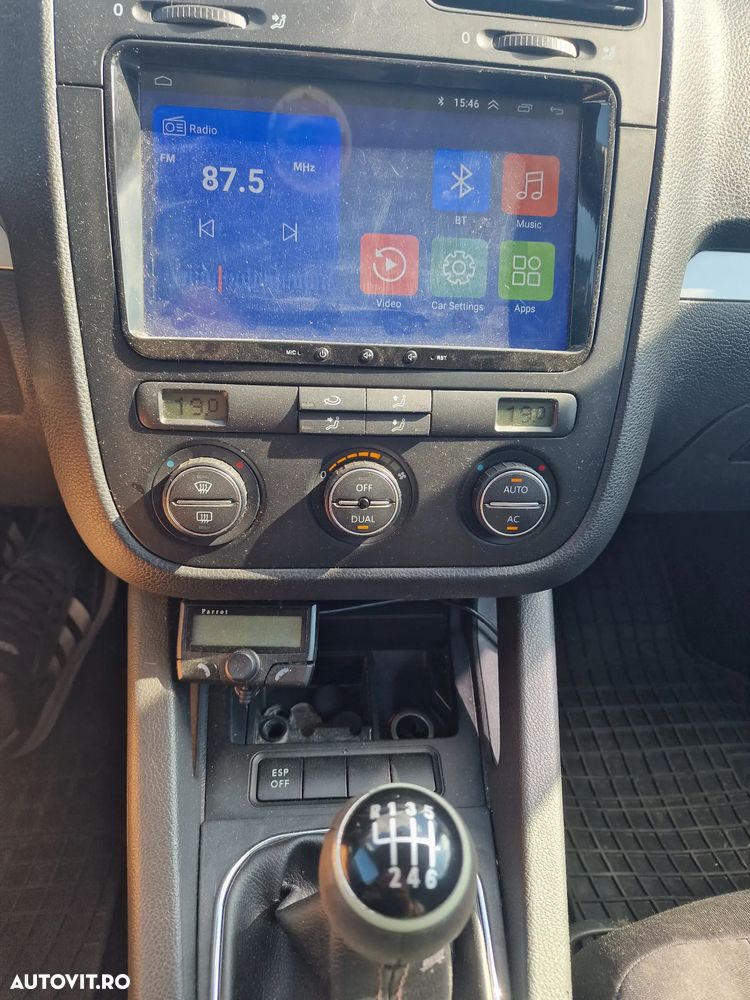 Volkswagen Golf - 5