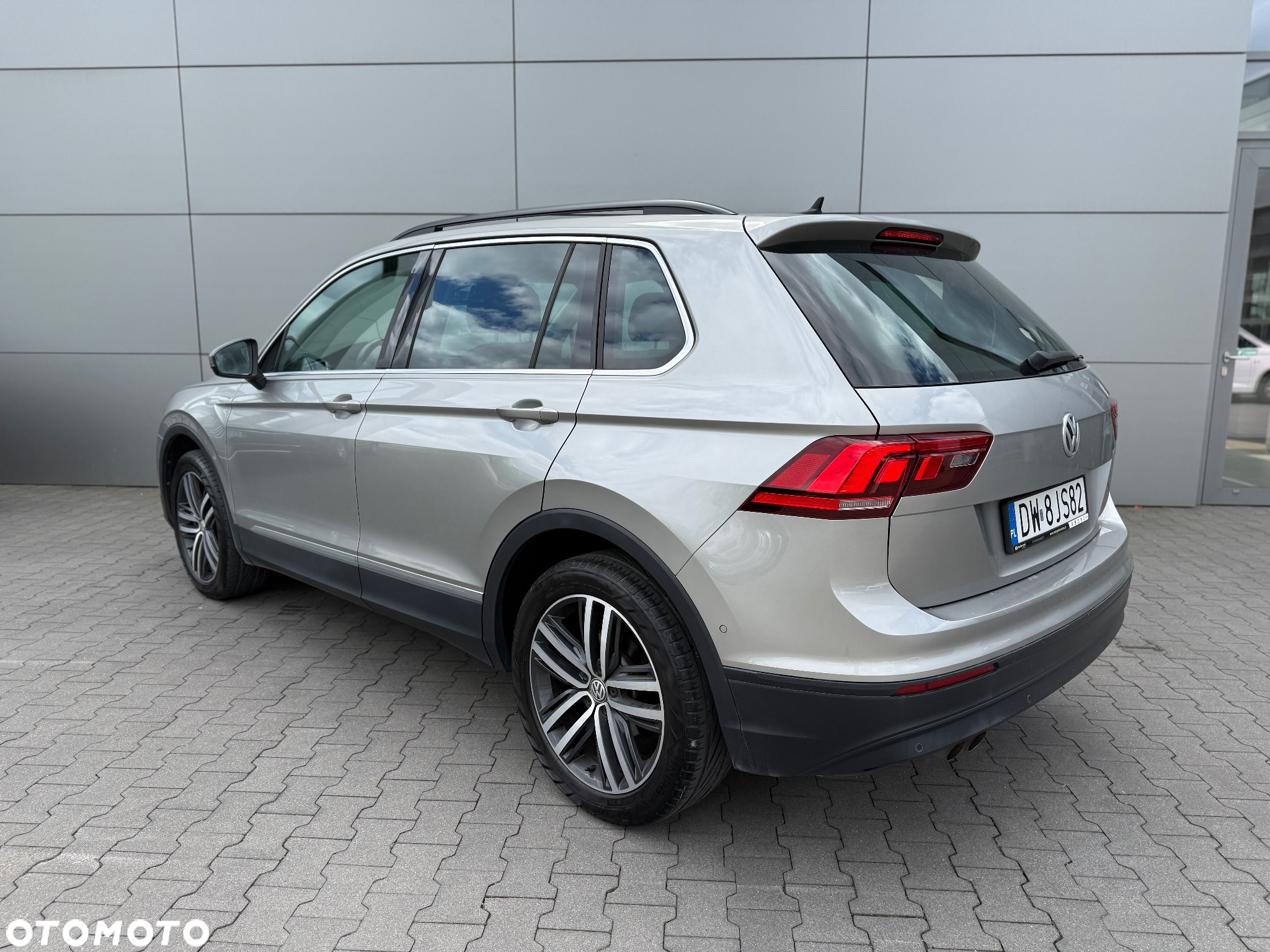 Volkswagen Tiguan 2.0 TSI 4Mot Comfortline DSG - 9