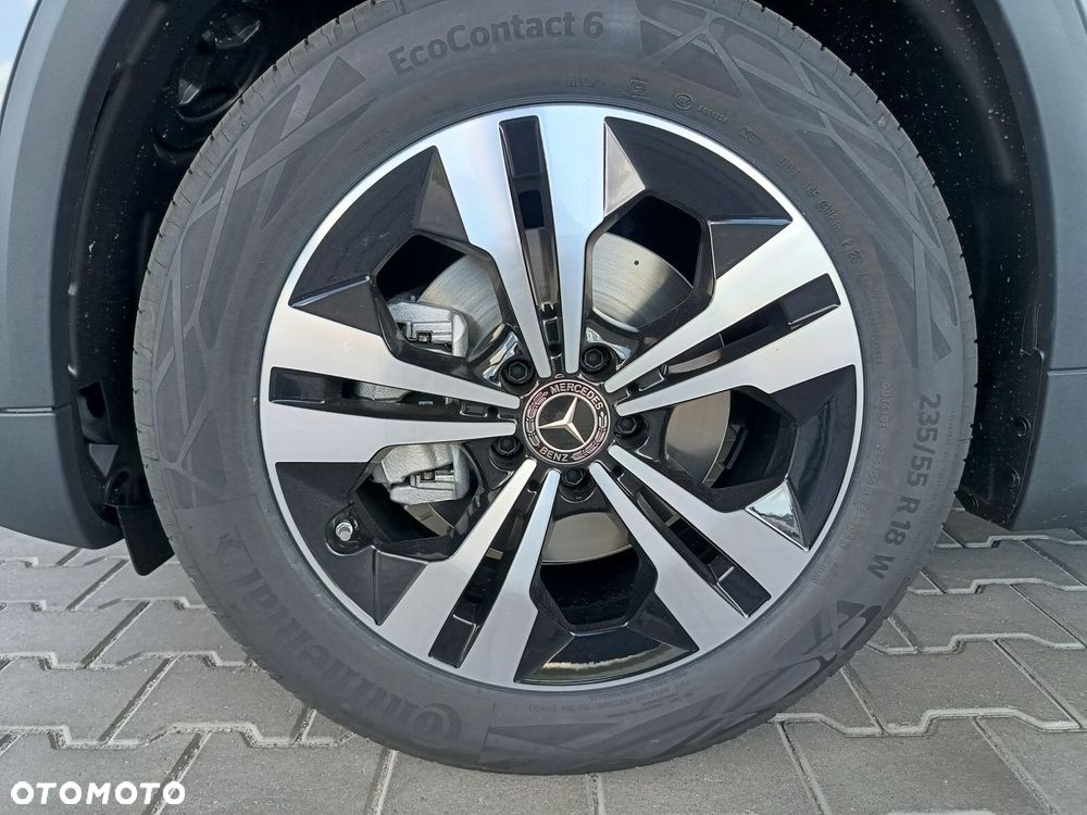 Mercedes-Benz GLA - 7