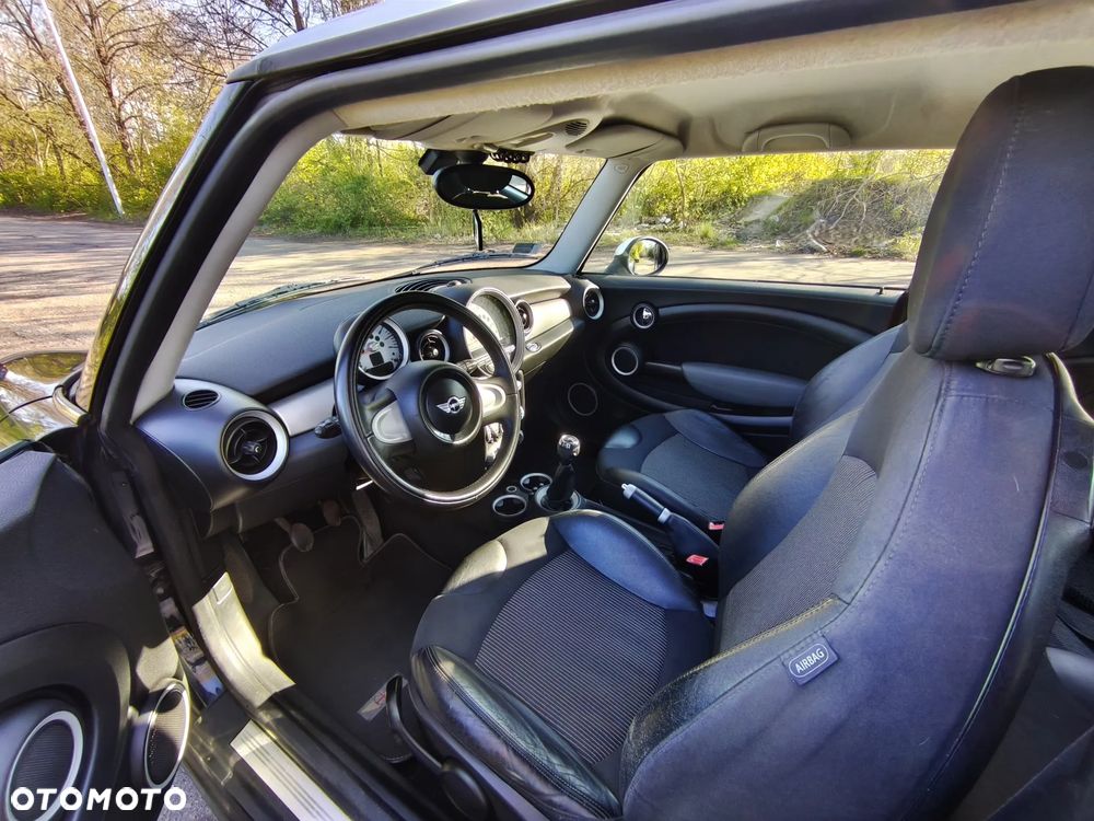 MINI Cooper Standard - 8