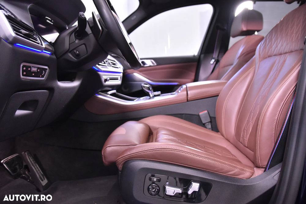 BMW X5 M M50i - 27