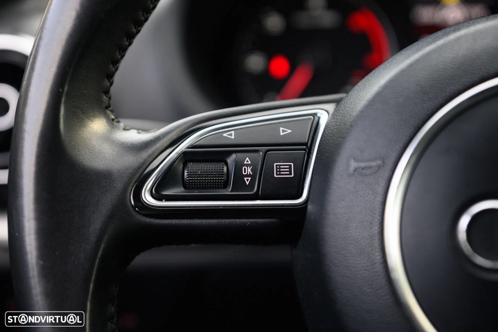 Audi A3 Sportback 1.6 TDI S-line - 28