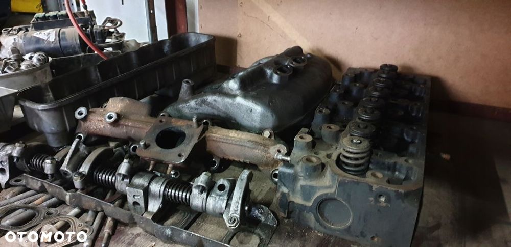 DAIHATSU ROCKY 2.8 TD GŁOWICA INNE SZPILKA - 2