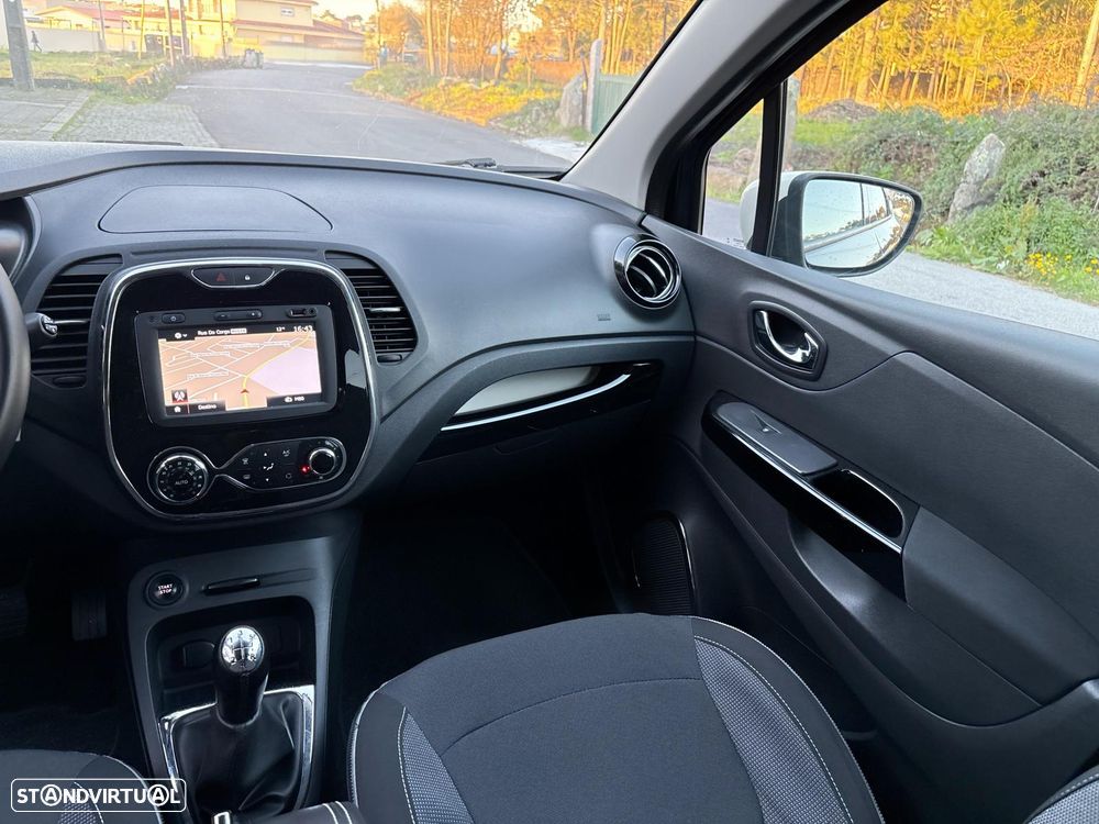 Renault Captur 1.5 dCi Exclusive - 24