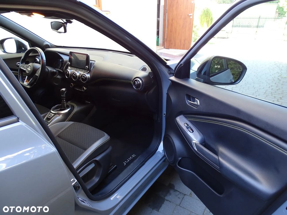 Nissan Juke 1.0 DIG-T Kiiro - 17