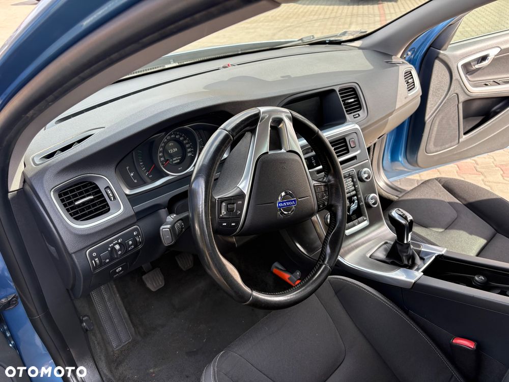 Volvo V60 D4 Drive-E Momentum - 21