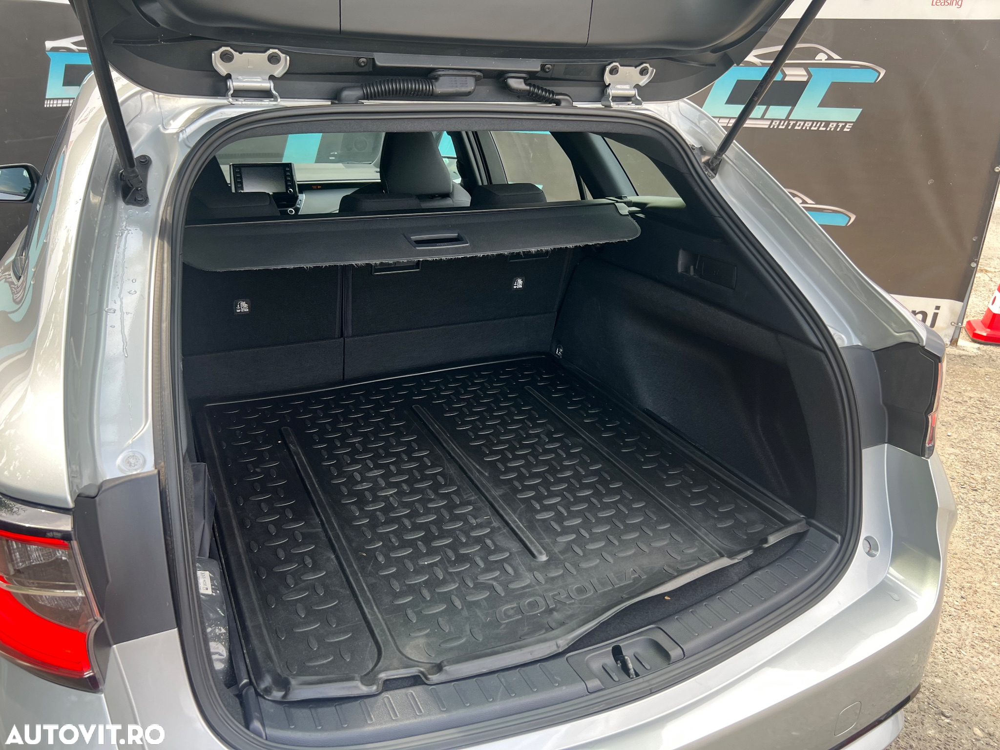 Toyota Corolla 1.8 Hybrid Touring Sports Comfort - 15