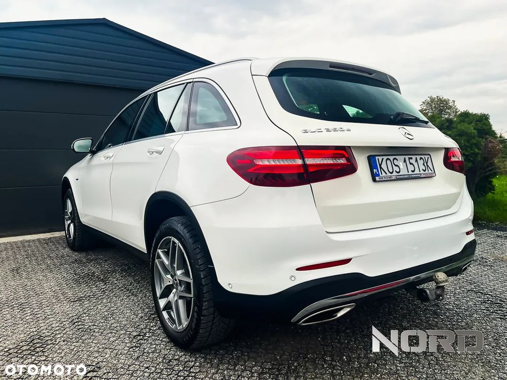 Mercedes-Benz GLC 350 e 4Matic 7G-TRONIC AMG Line - 8